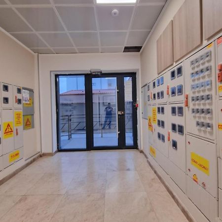 Faleza Nord Apartament De Lux Nou Pe Malul Marii Constança Exterior foto