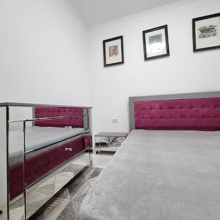 Faleza Nord Apartament De Lux Nou Pe Malul Marii Constança Exterior foto
