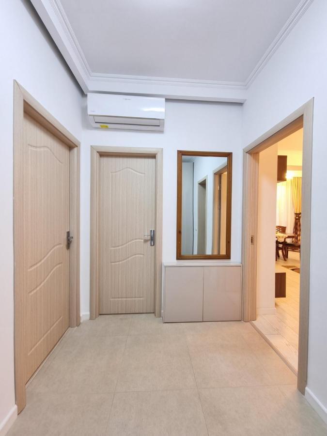 Faleza Nord Apartament De Lux Nou Pe Malul Marii Constança Exterior foto