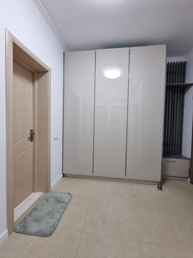 Faleza Nord Apartament De Lux Nou Pe Malul Marii Constança Exterior foto