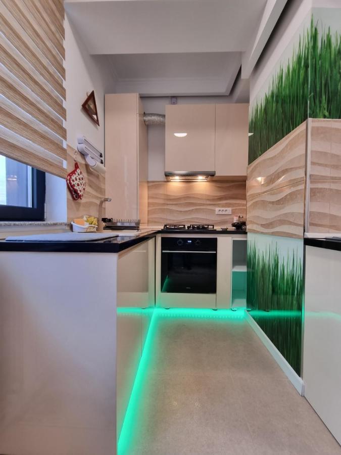 Faleza Nord Apartament De Lux Nou Pe Malul Marii Constança Exterior foto